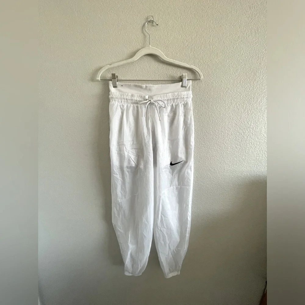 Nike Indio woven sportswear pants